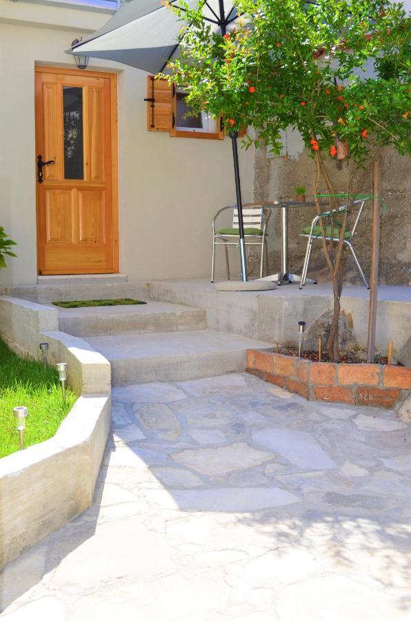 Apartman Romana Трогир Екстериор снимка